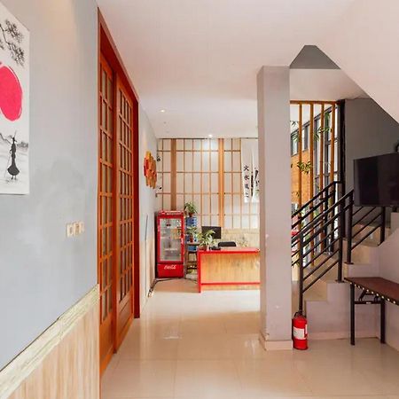 Reddoorz @ Manukan Σουραμπάγια Εξωτερικό φωτογραφία